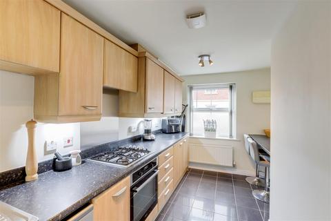3 bedroom end of terrace house for sale, High Main Drive, Bestwood Village NG6