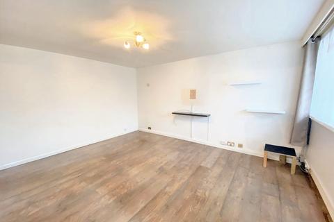 undefined, Heritage Close, Uxbridge, UB8