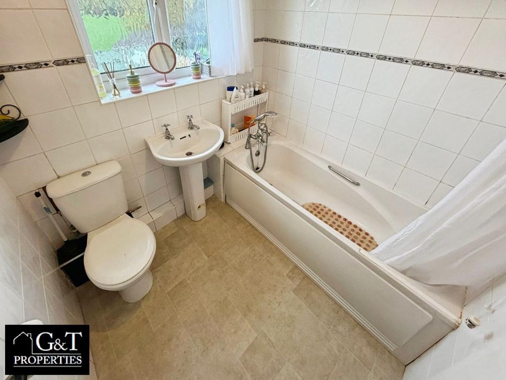 Family bathroom