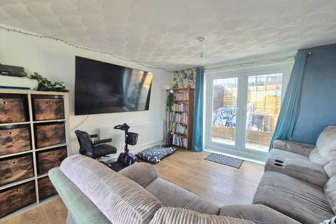 undefined, Porth CF39