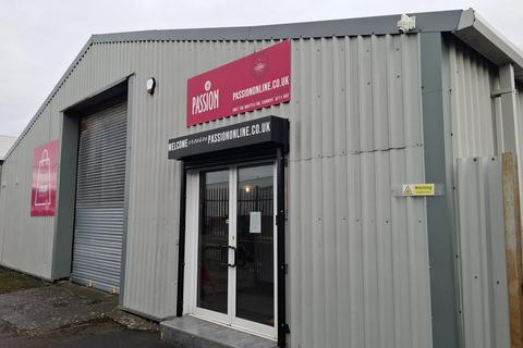 Warehouse to rent, Whittle Rd Cardiff CF11 8AT