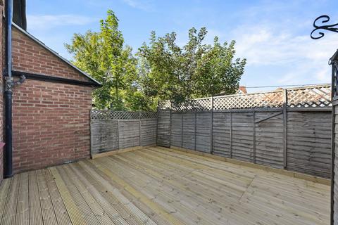 undefined, Greenford Road, Greenford