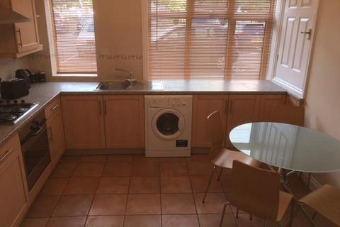 5 bedroom flat to rent, Devonshire Road, Southampton