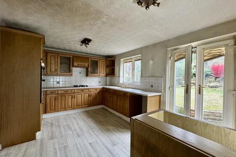 3 bedroom semi-detached house for sale, Hawthorne Way, Shelley, HD8 8PX