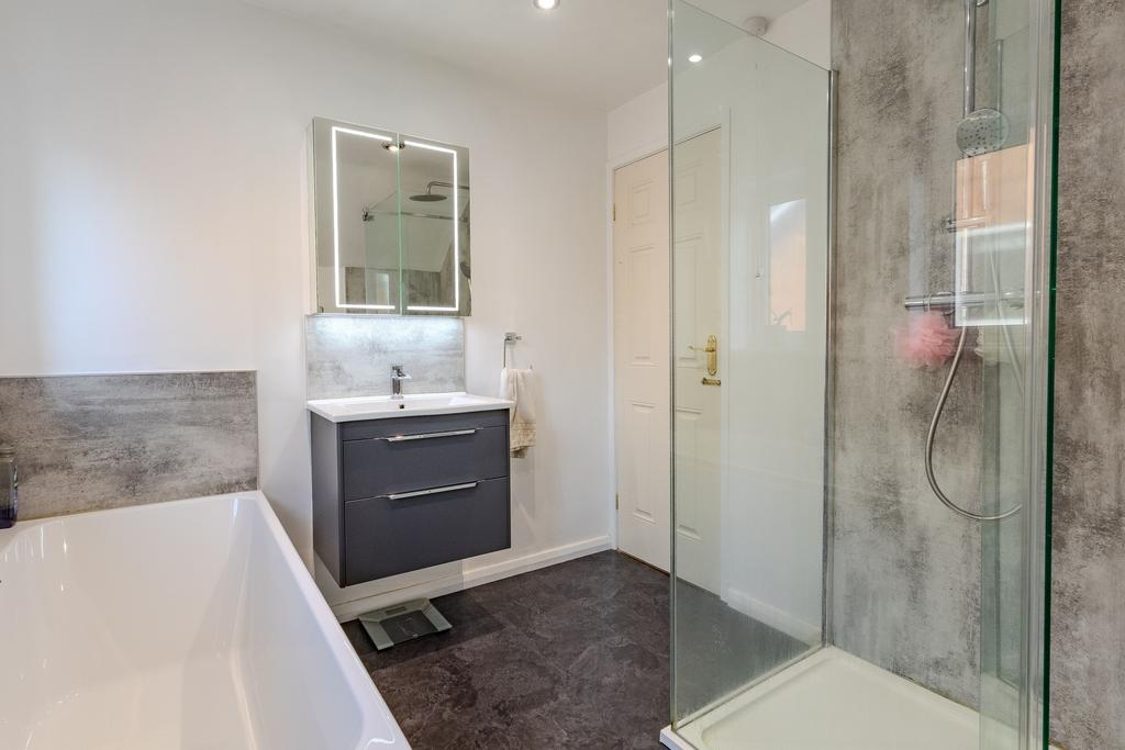 Bathroom (2)