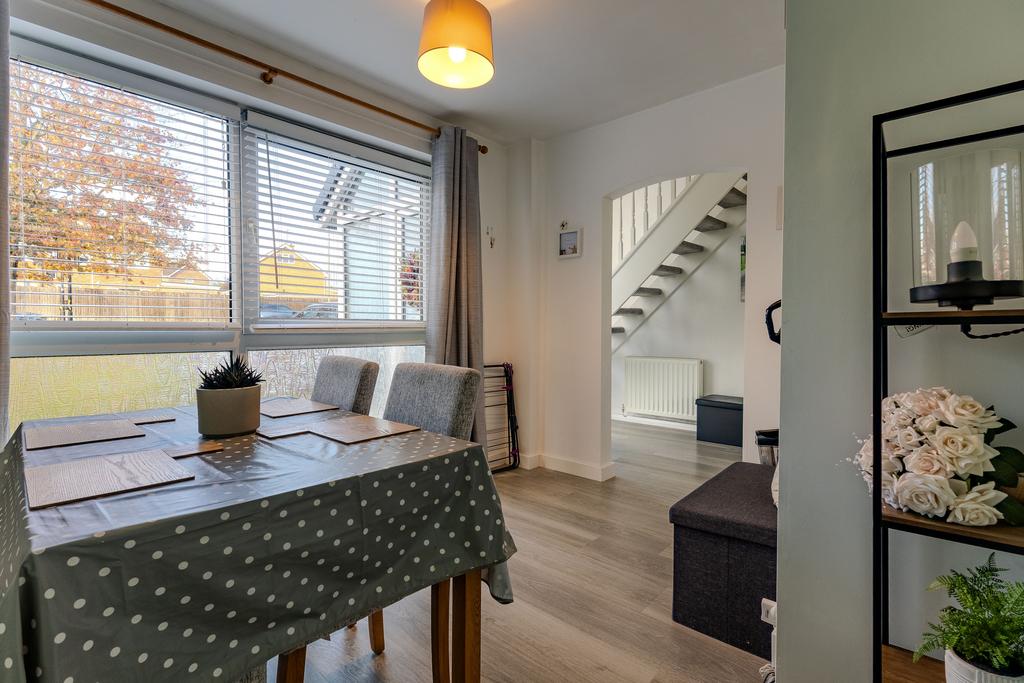 Dining Room (2)