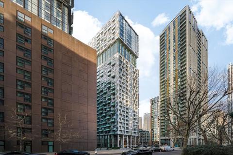 3 bedroom flat for sale, Lincoln Plaza, London E14