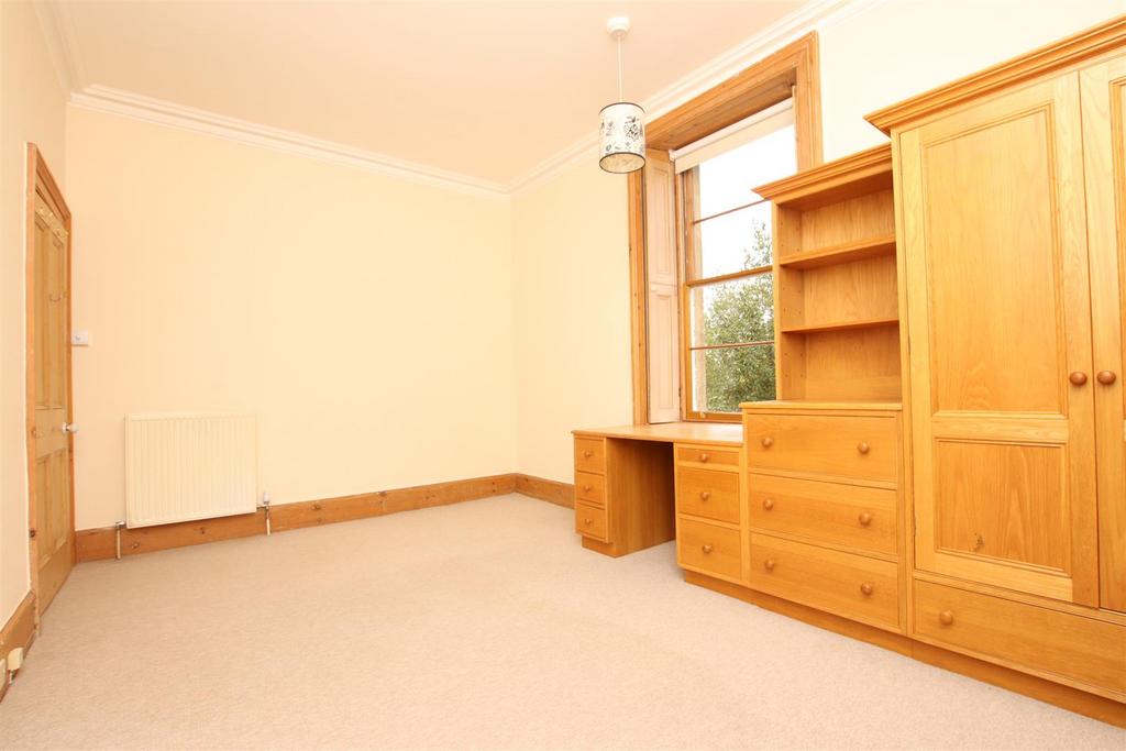 Bedroom three (2).JPG