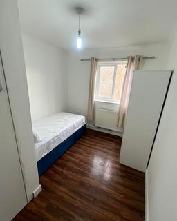 undefined, Ballinger Way, Northolt UB5