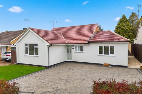 3 bedroom detached bungalow for sale, Woodland Avenue, Hutton, Brentwood