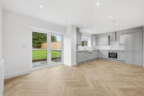 3 bedroom detached bungalow for sale, Woodland Avenue, Hutton, Brentwood