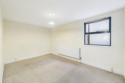 1 bedroom ground floor flat to rent, Wellington Street, Cheltenham, GL50