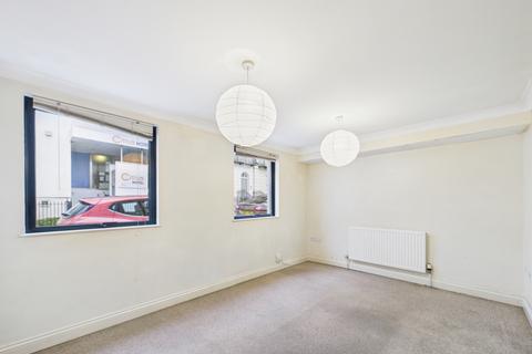 1 bedroom ground floor flat to rent, Wellington Street, Cheltenham, GL50