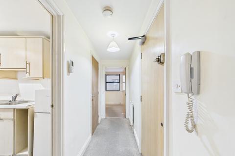 1 bedroom ground floor flat to rent, Wellington Street, Cheltenham, GL50