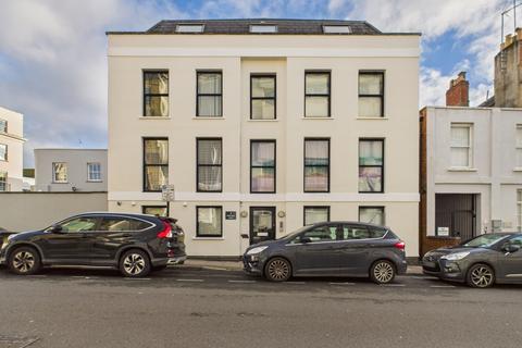 undefined, Wellington Street, Cheltenham, GL50