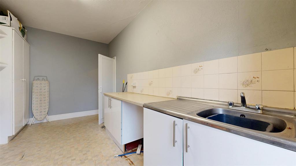 Flat-2-41-Easton-Square-11042025 152219.jpg