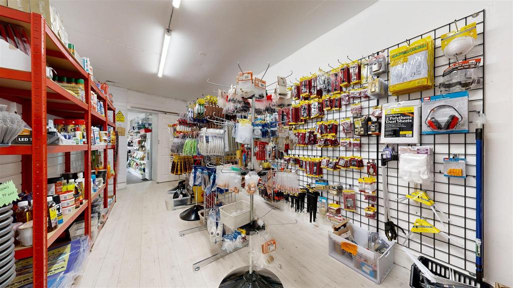 The-Shop-41-Easton-Square-11042025 102708.jpg