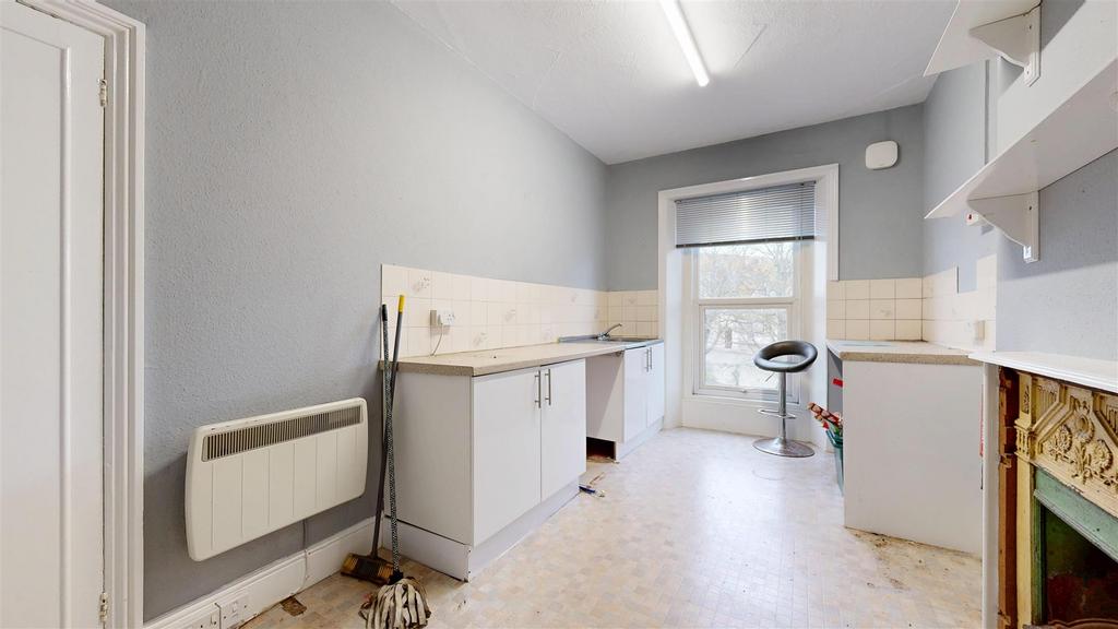 Flat-2-41-Easton-Square-11042025 152041.jpg