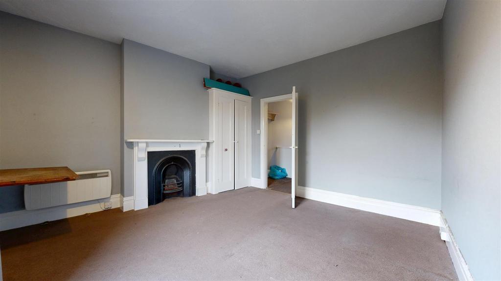 Flat-2-41-Easton-Square-11042025 152115.jpg