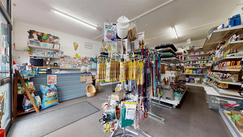 The-Shop-41-Easton-Square-11042025 102854.jpg