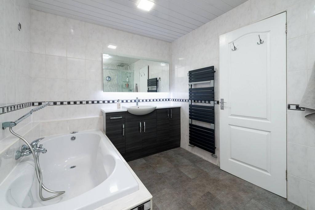 MFL0248028 770.jpg