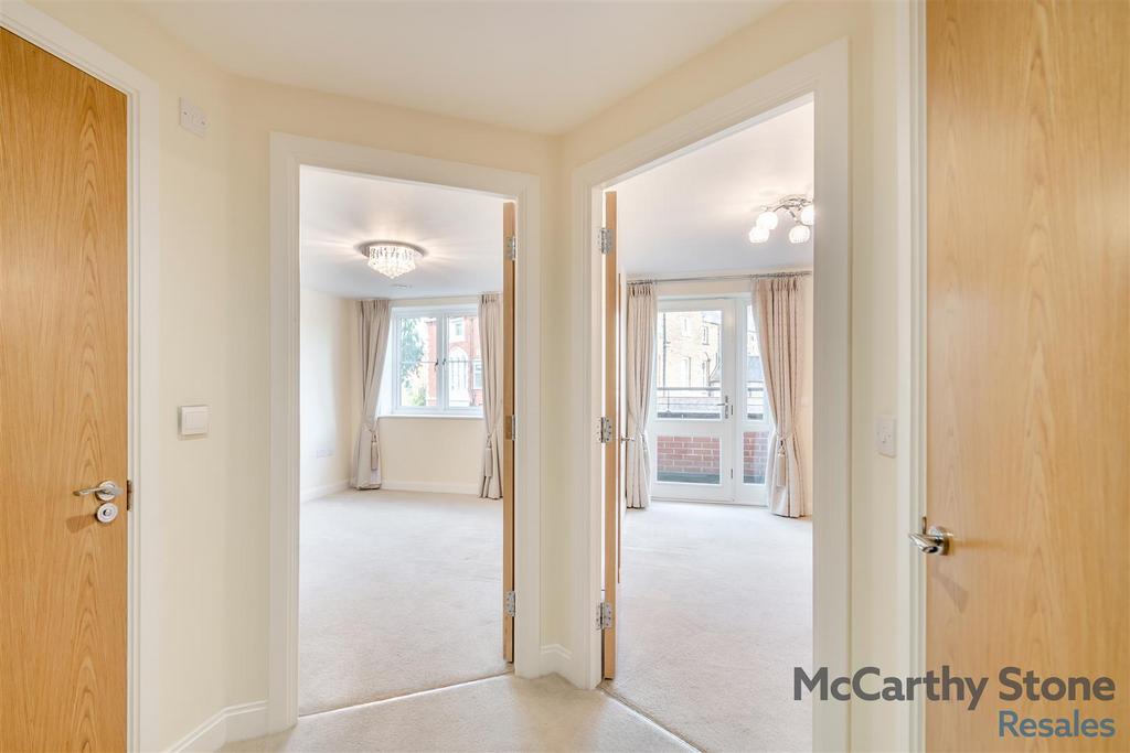 8668913-interior17.jpg