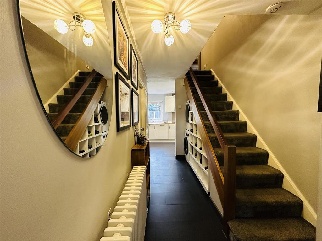 Hallway.jpg