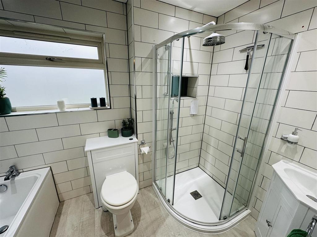 Bath 2.jpg
