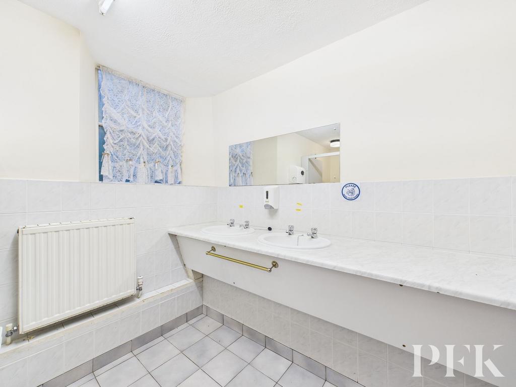 Ground Floor WC