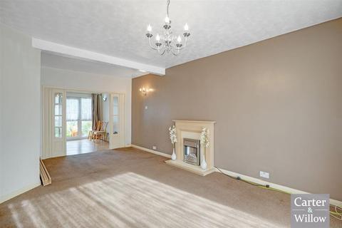 3 bedroom terraced house for sale, Agnes Gardens, Dagenham, Essex