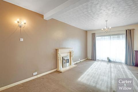 3 bedroom terraced house for sale, Agnes Gardens, Dagenham, Essex