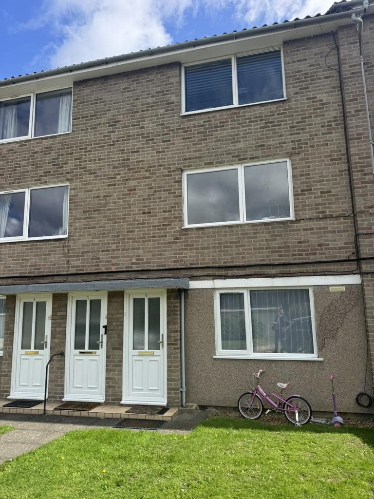 Two Bedroom split-level maisonette Maisonette for