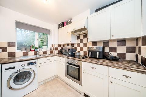 undefined, Richens Close, Hounslow TW3