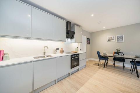 undefined, Elm Grove, Wimbledon SW19