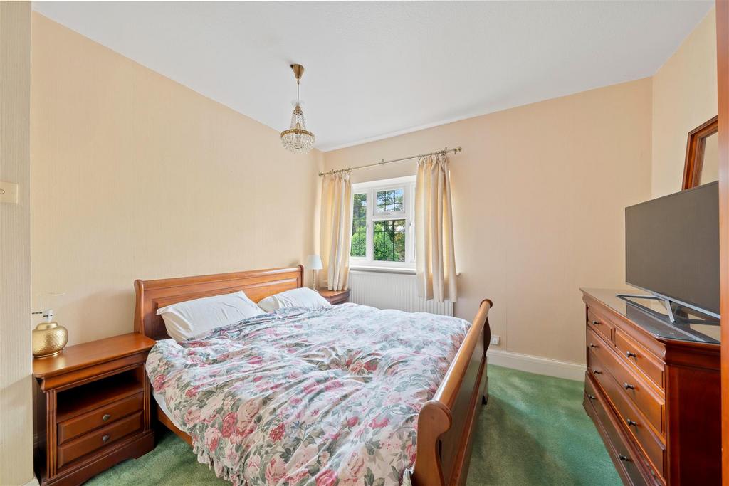 Bed 2.JPG