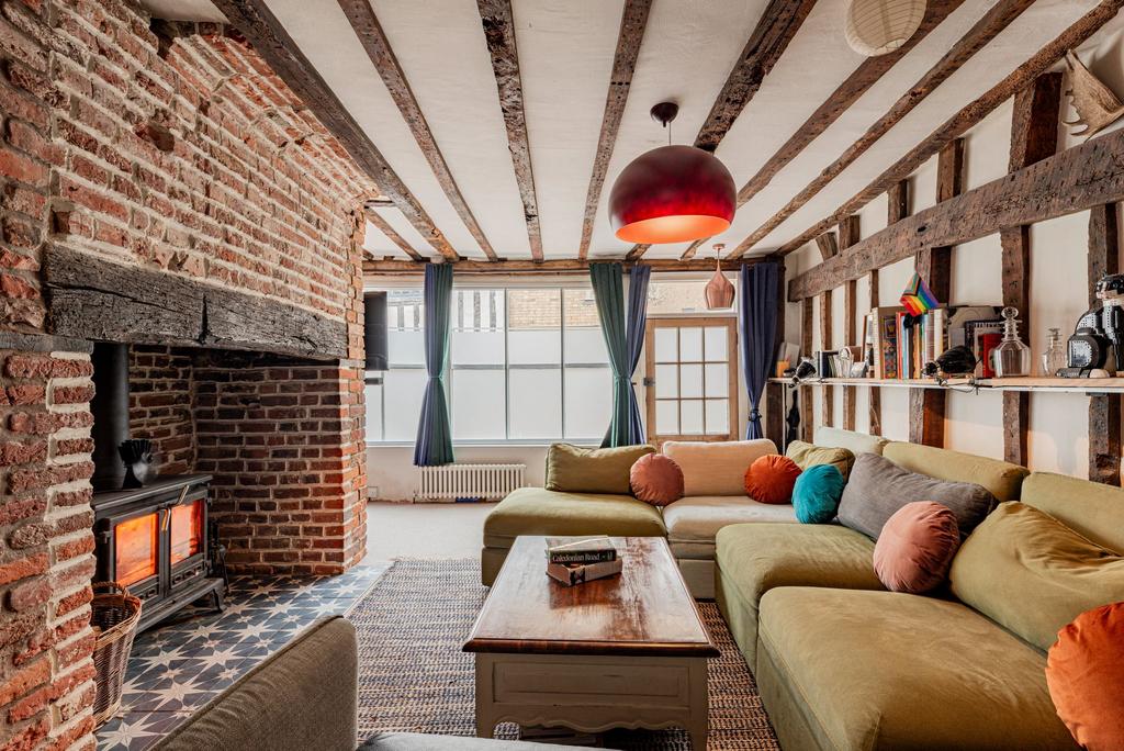 Living Room (1)