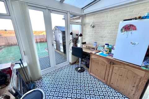 4 bedroom detached house for sale, Crosby Close, Forest Town, NG19