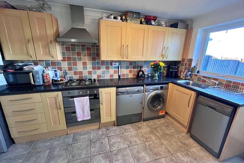 undefined, Crosby Close, Forest Town, NG19