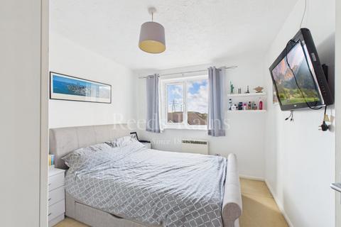 undefined, Salmon Road, Kent DA1