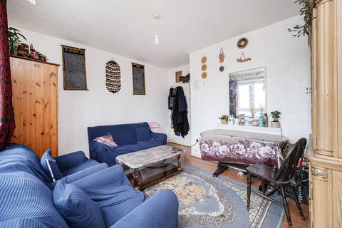 2 bedroom flat for sale, Cannon Street Road, Whitechapel, London, E1