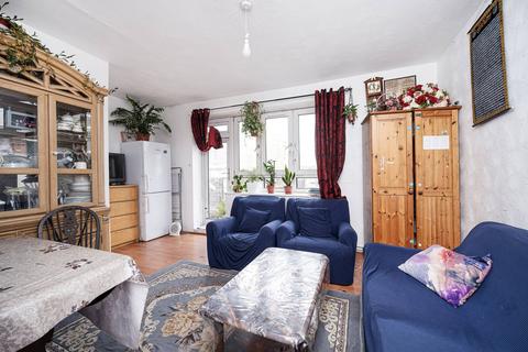 2 bedroom flat for sale, Cannon Street Road, Whitechapel, London, E1
