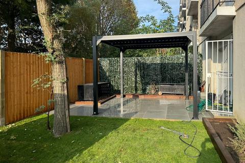 3 bedroom flat to rent, Hunton Street, Shoreditch, London, E1