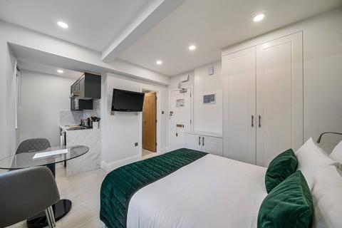 undefined, Sloane Avenue, Chelsea, London, SW3