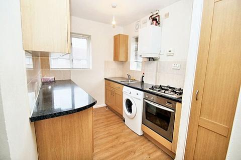 1 bedroom apartment to rent, St. Peters Road, Uxbridge, UB8