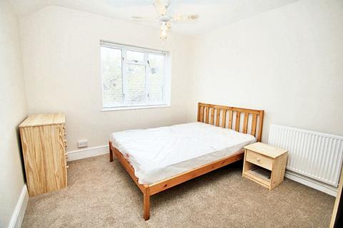1 bedroom apartment to rent, St. Peters Road, Uxbridge, UB8