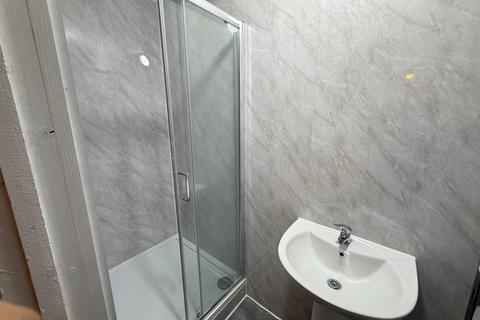 undefined, Ballinger Way, Northolt, Ballinger Way, Northolt UB5