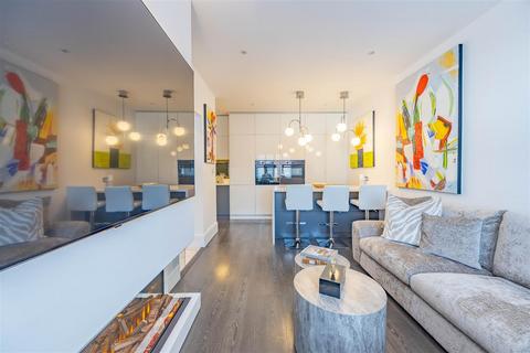 2 bedroom retirement property for sale, HOLLAND ROAD, Westcliff-On-Sea