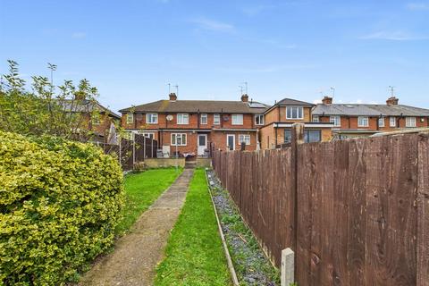 3 bedroom terraced house for sale, Stocklake, Aylesbury HP20