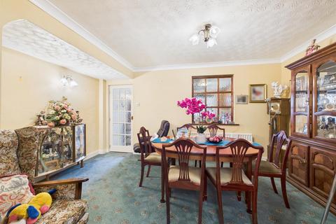 3 bedroom terraced house for sale, Stocklake, Aylesbury HP20