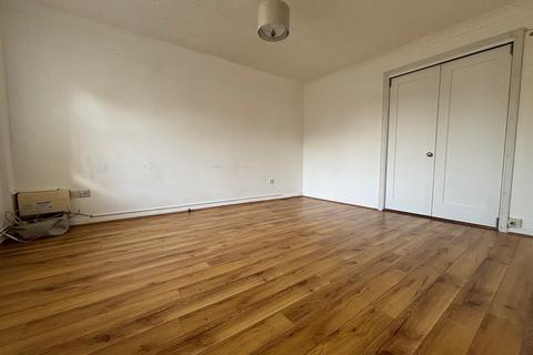 3 bedroom semi-detached house to rent, Bramblewood, Suffolk IP8